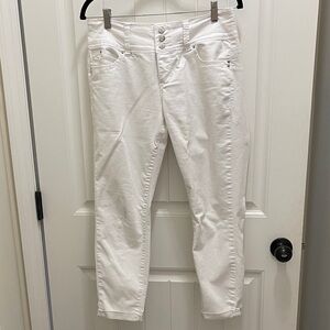 Royalty For Me Women's Crisp White Ankle Jeans